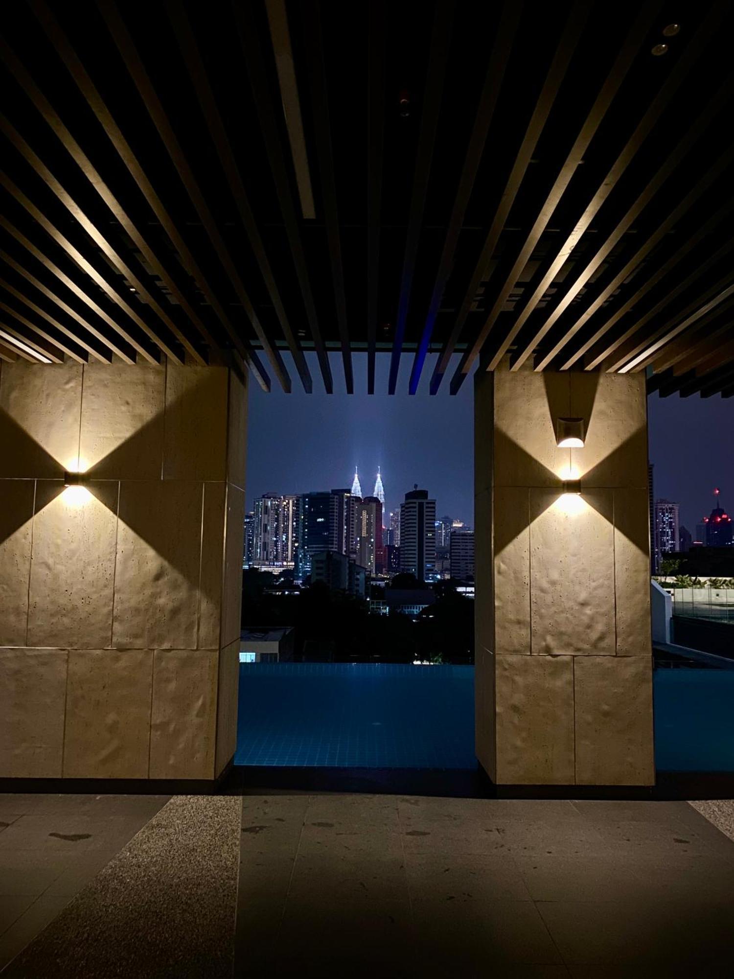 Infinite Pool! Room In كوالالمبور المظهر الخارجي الصورة