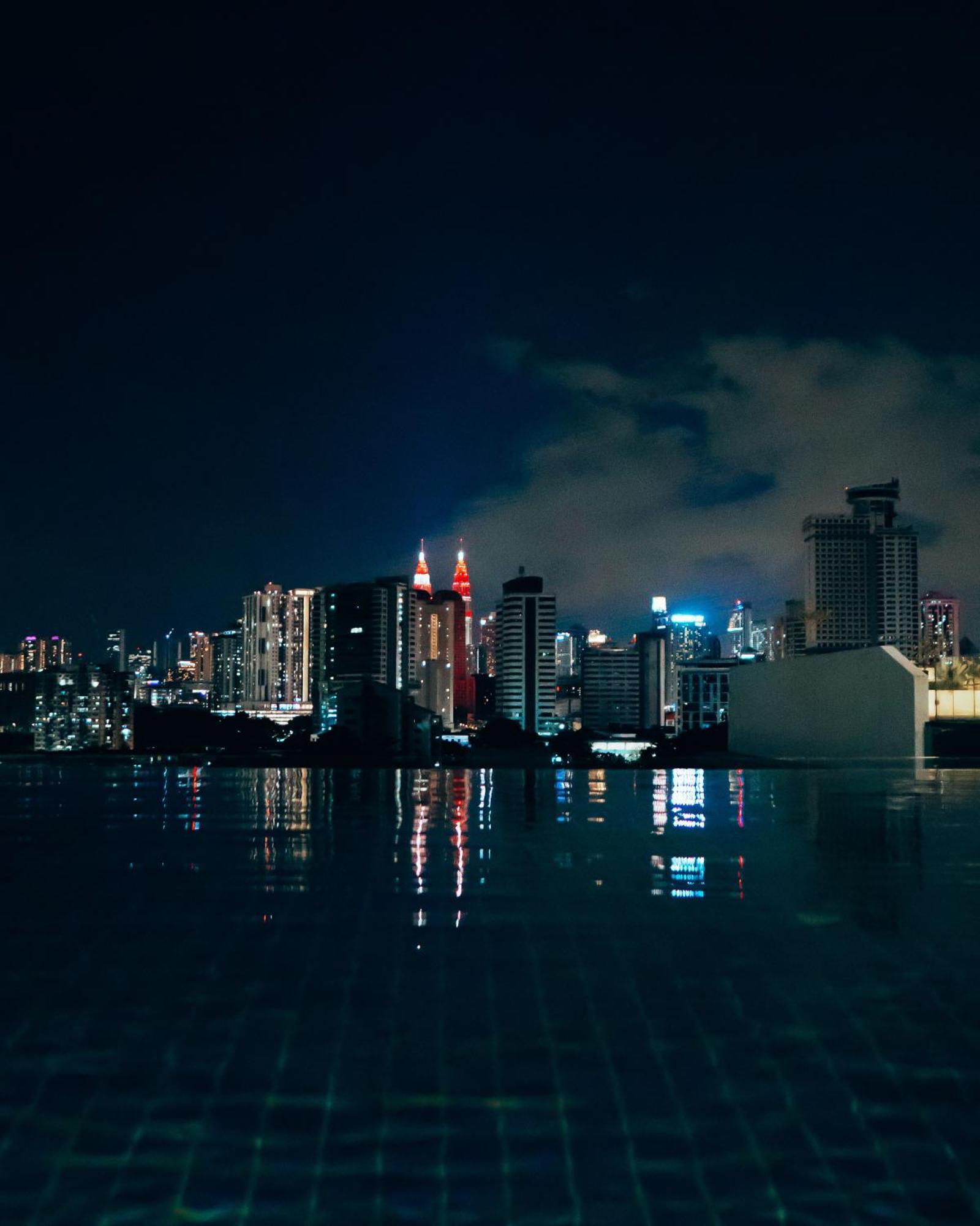 Infinite Pool! Room In كوالالمبور المظهر الخارجي الصورة